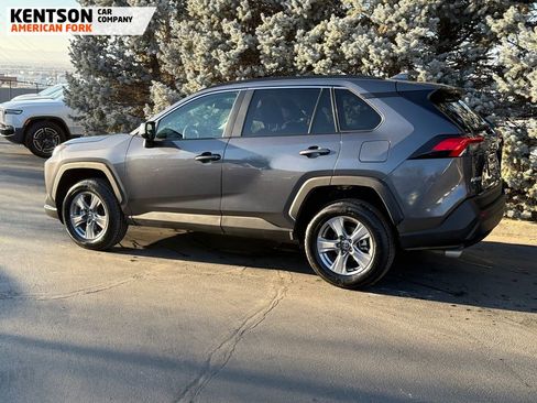 Used 2025 Toyota RAV4 XLE image 5