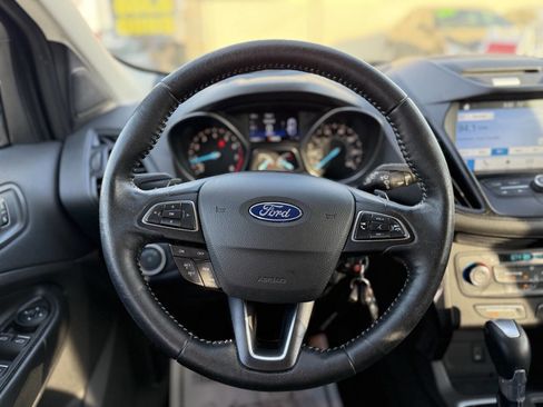 Used 2017 Ford Escape SE w/ Equipment Group 201A image 15