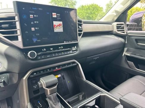 Used 2024 Toyota Tundra Limited AWD/4WD image 10
