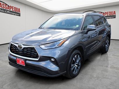 Certified 2025 Toyota Highlander XLE