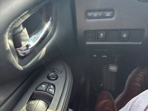 Certified 2021 Nissan Murano SV w/ SV Special Edition Package AWD/4WD image 19