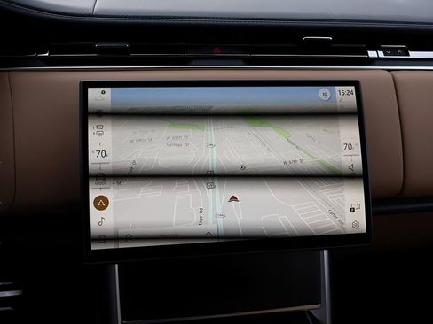 New 2026 Land Rover Range Rover SE image 20