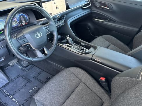 Certified 2024 Toyota Crown w/ Carpet Mat Package (TMS) AWD/4WD image 9