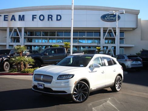 Certified 2022 Lincoln Nautilus Reserve w/ Equipment Group 201A AWD/4WD image 2