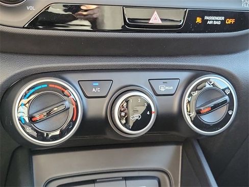 New 2026 Hyundai Venue SE image 10