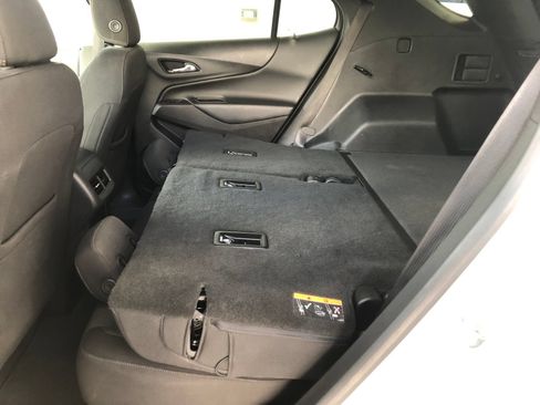 Used 2019 Chevrolet Equinox LT FWD image 11