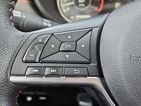 Used 2024 Nissan Versa SR image 24