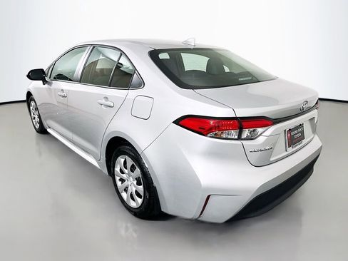 Used 2025 Toyota Corolla LE image 7