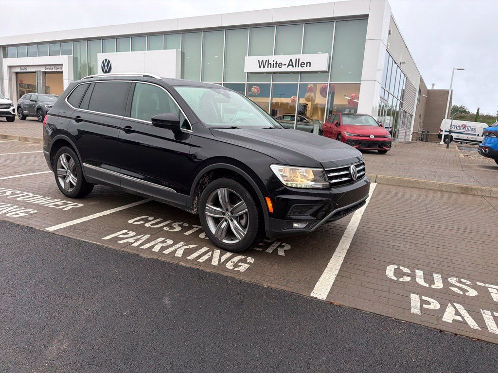 Used 2021 Volkswagen Tiguan SEL AWD/4WD image 2