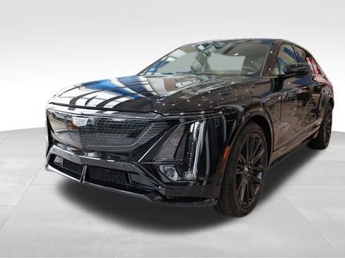 New 2026 Cadillac Lyriq V image 4