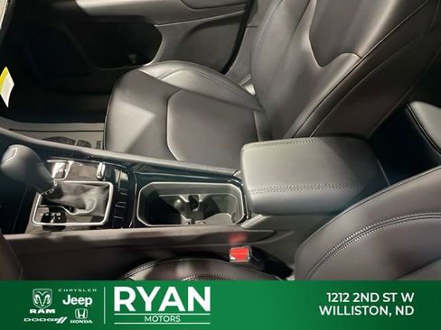 New 2026 Jeep Compass Limited AWD/4WD image 29