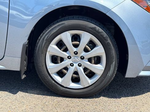 Used 2023 Toyota Corolla LE w/ Carpet Mat Package (TMS) FWD image 7