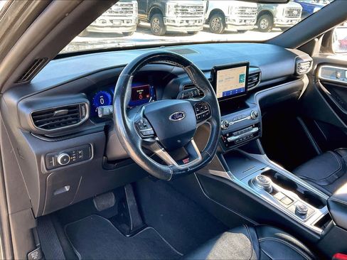 Used 2020 Ford Explorer ST image 16