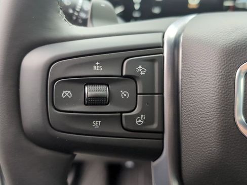 New 2026 GMC Sierra 1500 SLT image 19