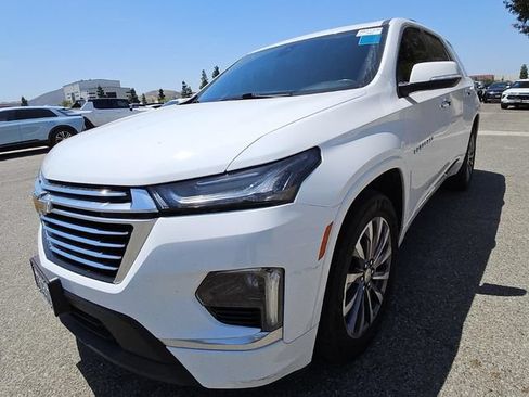 Used 2023 Chevrolet Traverse Premier AWD/4WD image 3