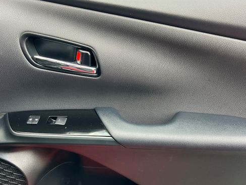 Certified 2022 Toyota Prius Prime Limited FWD image 18