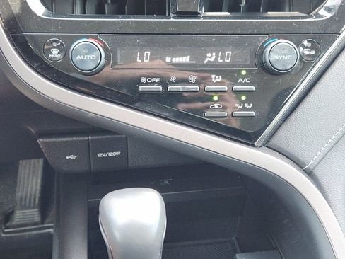 Used 2024 Toyota Camry XSE w/ Cold Weather Package FWD image 19