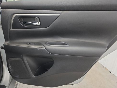 Used 2015 Nissan Altima 2.5 S w/ Power Driver Seat Package image 37