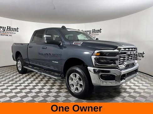 Used 2025 RAM 2500 Big Horn AWD/4WD image 4