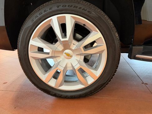 Used 2017 Chevrolet Tahoe Premier image 14