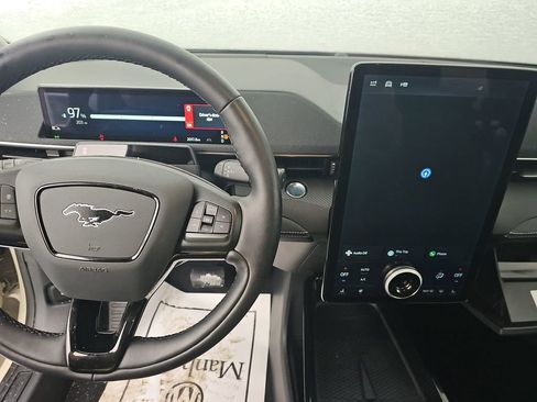 Used 2025 Ford Mustang Mach-E Select w/ Comfort Package Lite image 17