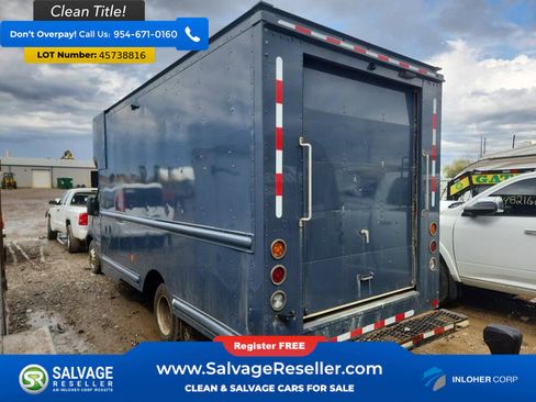 Used 2021 Ford Transit 350 DRW RWD image 3