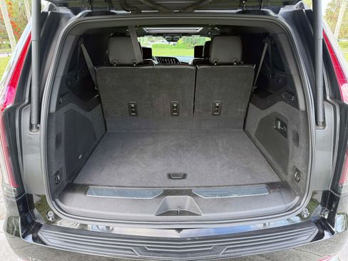 Used 2021 Cadillac Escalade ESV Premium Luxury w/ Performance Package RWD image 49