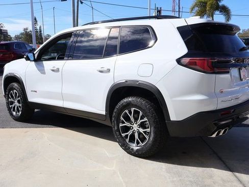 New 2025 GMC Acadia AT4 w/ Luxury Package image 5