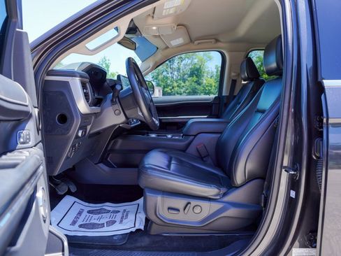 Used 2022 Ford Expedition Max XLT AWD/4WD image 14