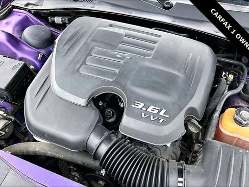 Used 2018 Dodge Charger SXT w/ Blacktop Package image 29