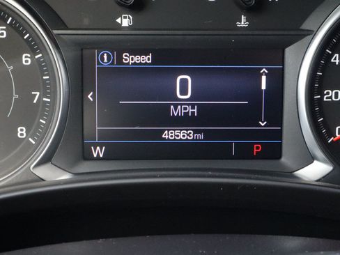 Used 2024 GMC Terrain SLE FWD image 26