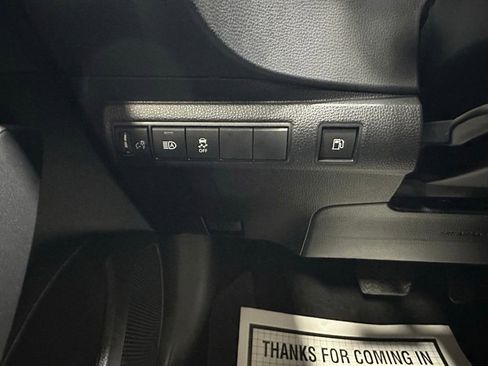 Used 2025 Toyota Corolla SE FWD image 17