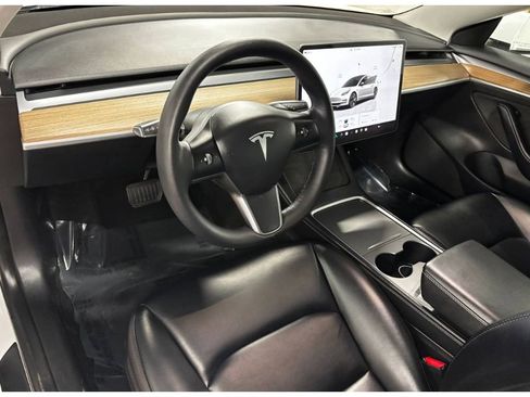 Used 2023 Tesla Model 3 Standard Range image 18