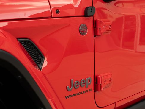 Used 2026 Jeep Wrangler Rubicon AWD/4WD image 34