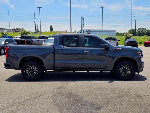 Used 2021 Chevrolet Silverado 1500 RST w/ Z71 Off-Road Package AWD/4WD image 7