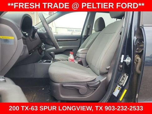 Used 2012 Hyundai Santa Fe GLS image 11