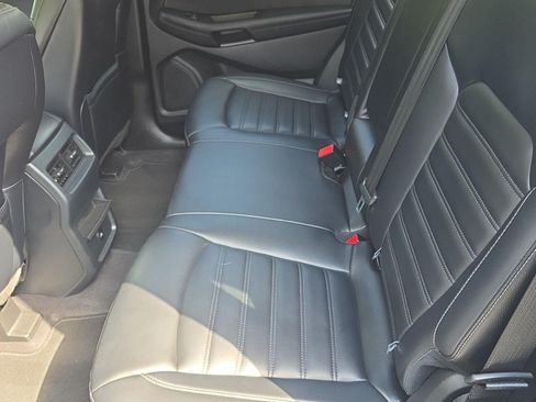 Used 2024 Ford Edge SEL AWD/4WD image 14
