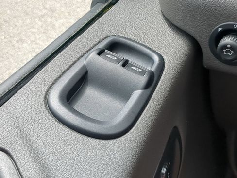 New 2026 Ford Transit 150 Low Roof RWD image 19
