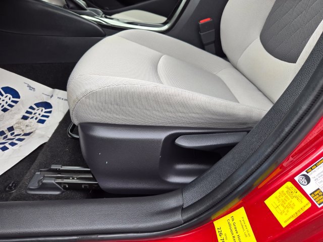 Used 2021 Toyota Corolla LE w/ Carpet Mat Package (TMS) FWD image 28