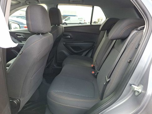 Used 2020 Chevrolet Trax LS w/ Tint and Cruise Package image 10