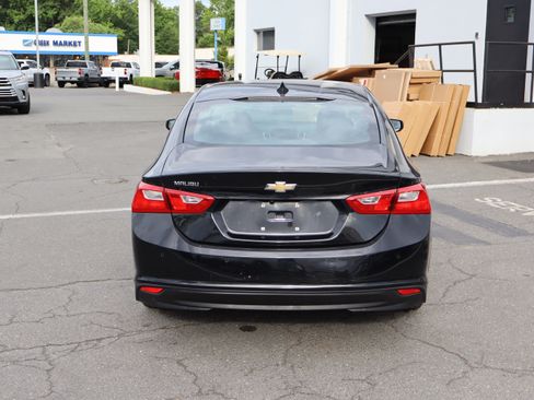 Used 2024 Chevrolet Malibu LS FWD image 9