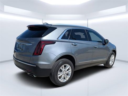 Used 2022 Cadillac XT5 Luxury image 3