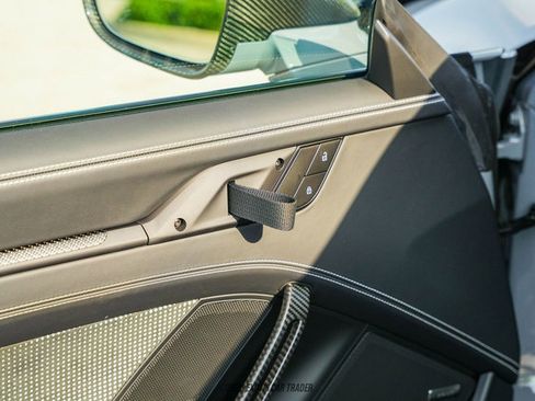 Used 2025 Porsche 911 GT3 RS image 50