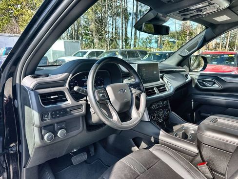 Certified 2023 Chevrolet Suburban RST w/ Luxury Package image 10