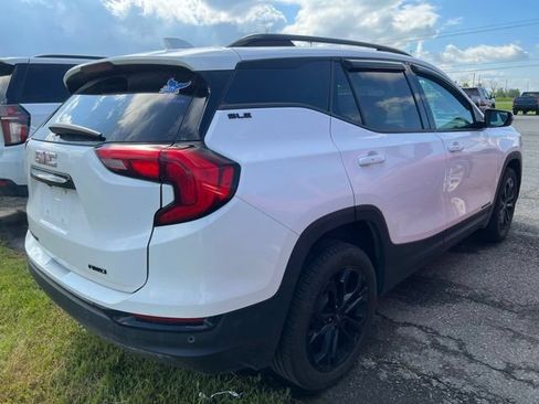 Used 2020 GMC Terrain SLE w/ Driver Convenience Package AWD/4WD image 3