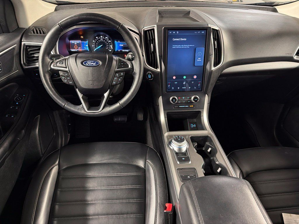 Certified 2024 Ford Edge SEL w/ Convenience Package AWD/4WD image 8