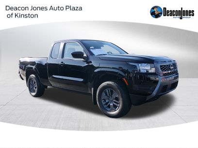 Used 2025 Nissan Frontier SV