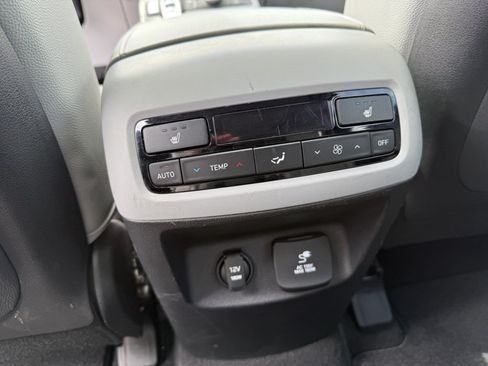 Used 2021 Hyundai Palisade SEL w/ Premium Package AWD/4WD image 34