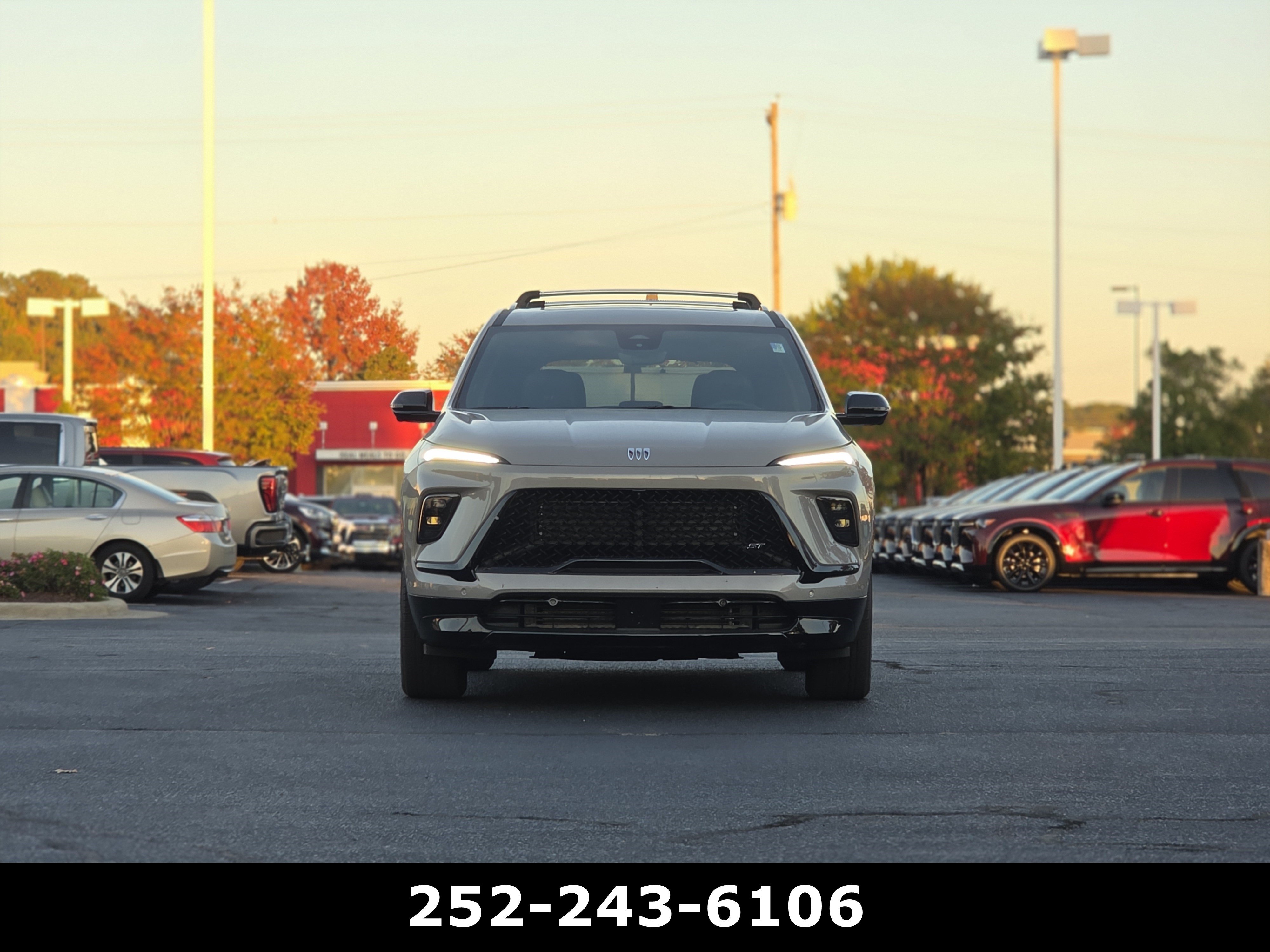 Used 2026 Buick Enclave Sport Touring w/ Super Cruise Package FWD image 2