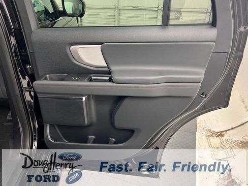 New 2025 Ford Expedition Active image 38